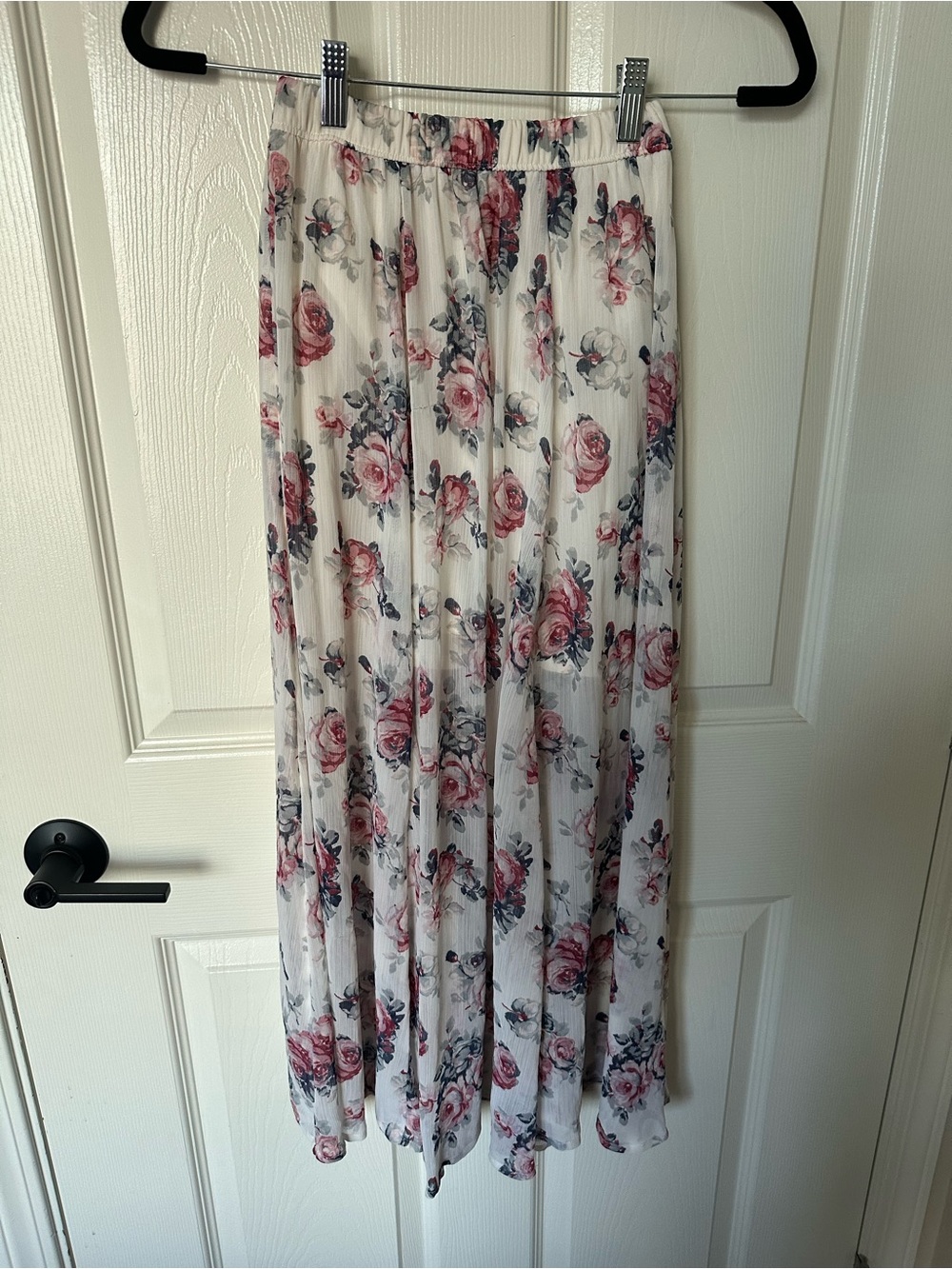Abercrombie & Fitch White Maxi Skirt with Pink Rose Print